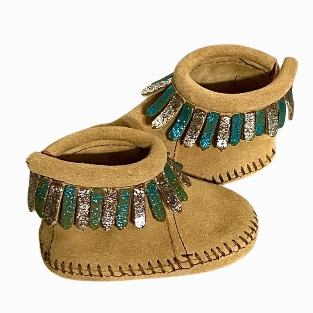 MINNETONKA baby sparkle fringed bootie moccasins size 1, NWT